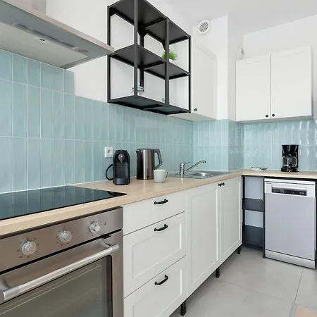 Comfortable With Balcony Workspace And Underground Parking By Renters 아파트 *