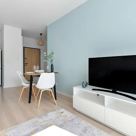 Comfortable With Balcony Workspace And Underground Parking By Renters *